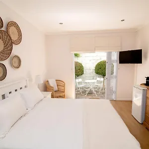  Holiday home Camps Bay Guest With Private Pool